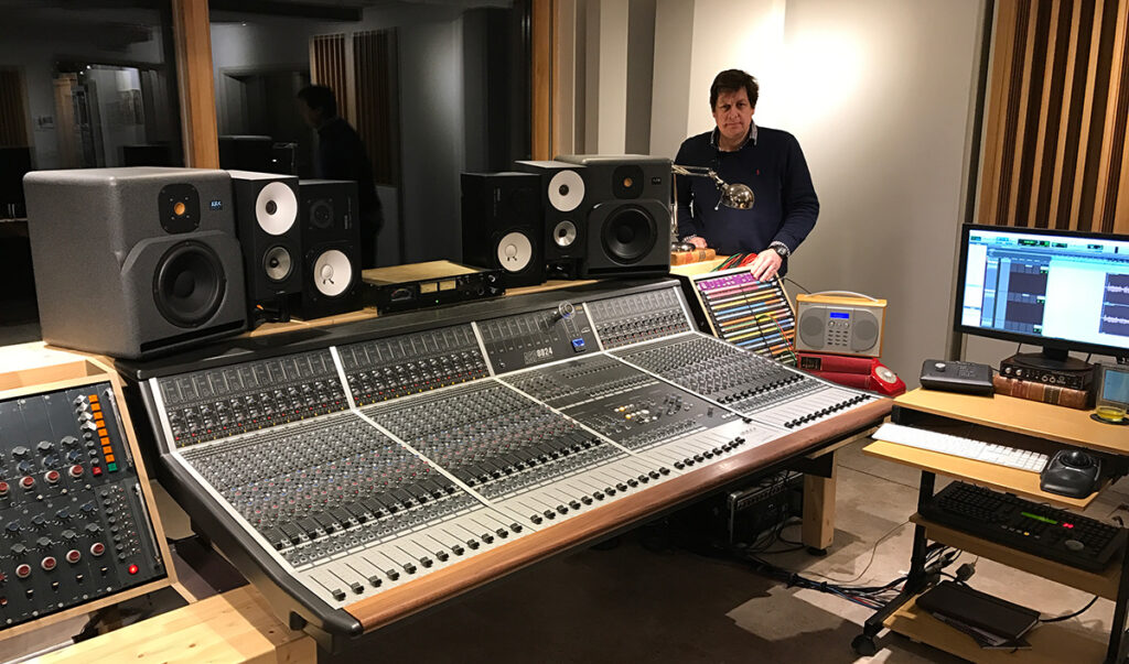 Cenzo Townshend using the Celestion IR library in the studio